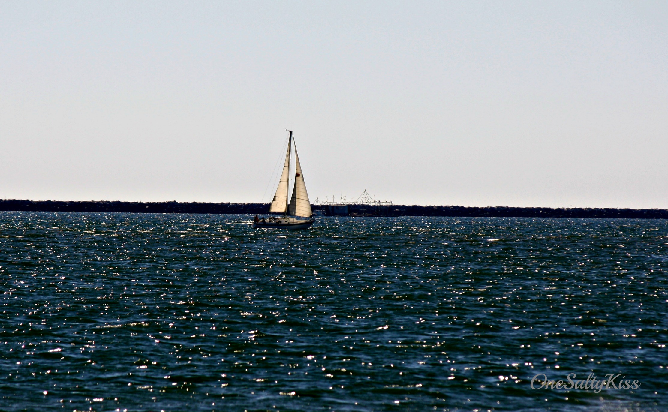 Minimalist-sailboat
